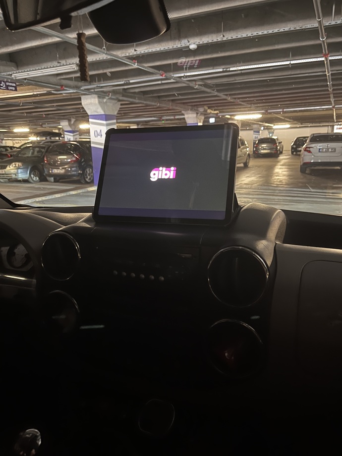 Yolculuk yaparken dizi film izler misiniz?