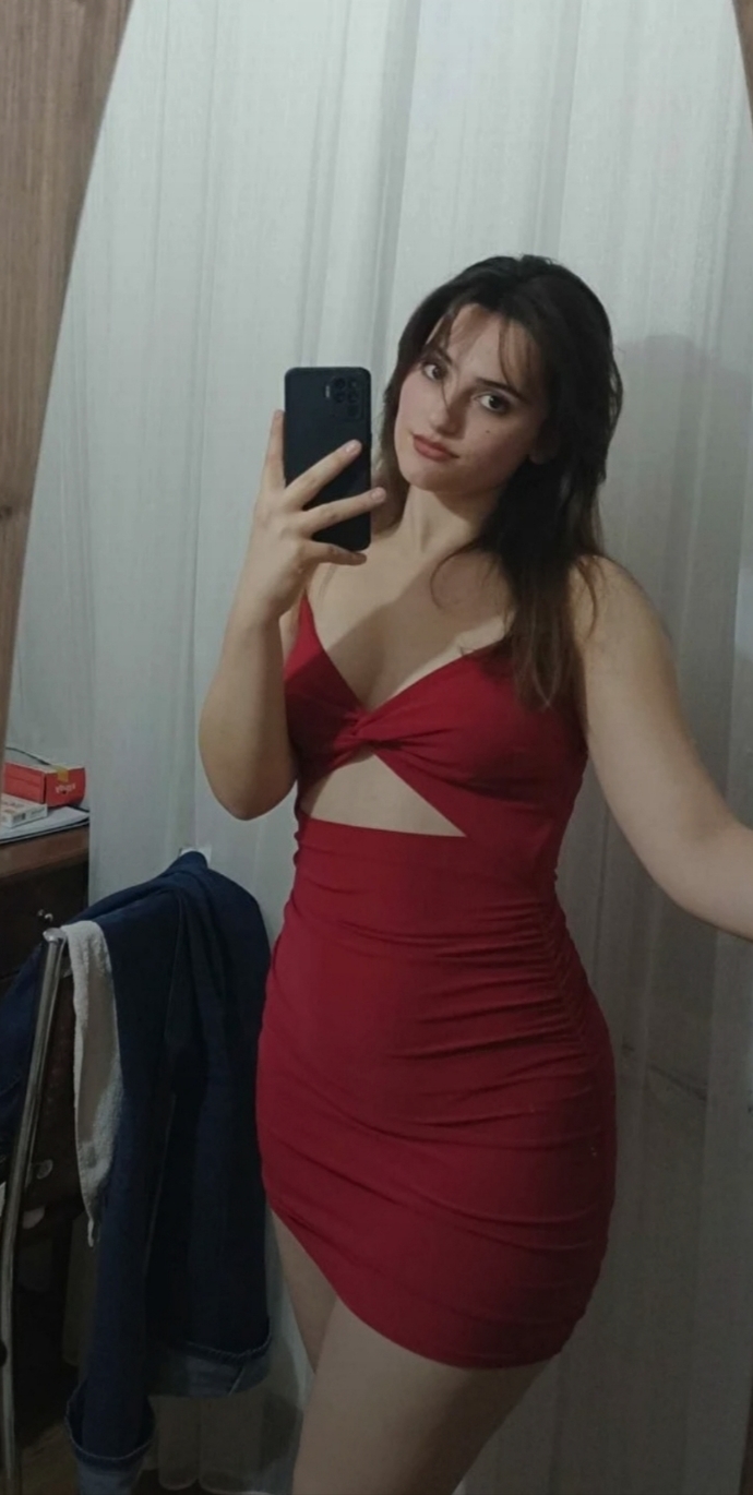 Elbise yakışmış mı sizce üzerime?