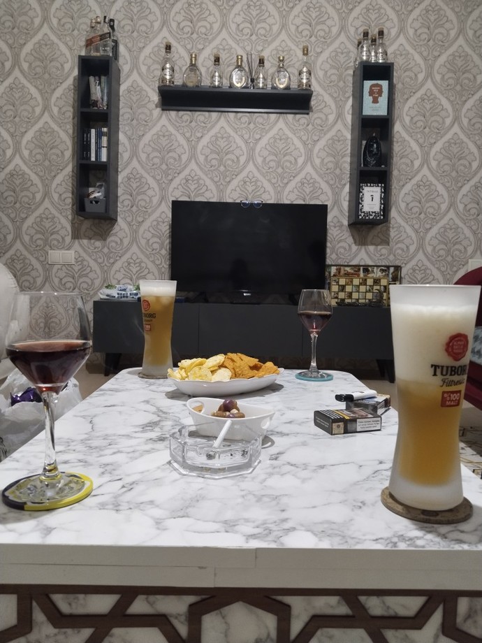 Geceniz nasıl geçiyor gençler ve genç hissedenler?