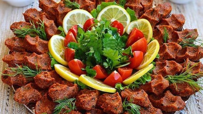 Tavuklu pilav mi? çiğköfte mi?