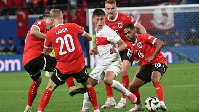 #BizimÇocuklar Avusturya'yı 2-1 mağlup ederek EURO 2024 çeyrek finaline yükseldi! 🏆Çeyrek finalde beklentiniz ne?
