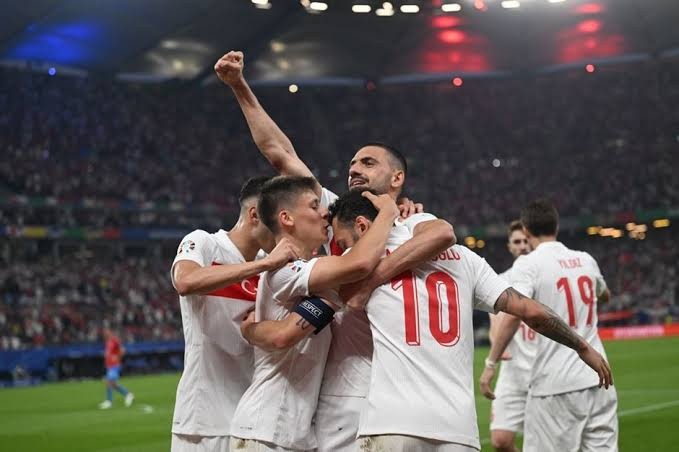 Türkiye çeyrek final biletini aldı ne düşünüyorsunuz?