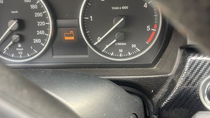 Aracımda 2 gundur bu ışık yanıyor?