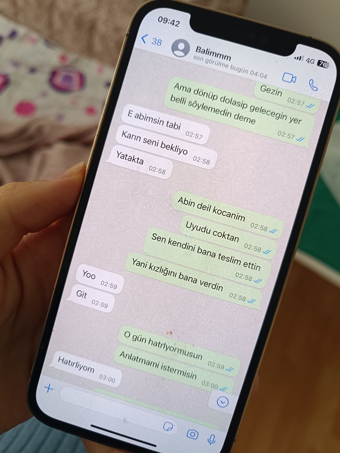 Eşimin telefonunda kendi öz kız kardeşiyle mesajlarını yakaladım resmen beni aldatmış bir yıldır evliyiz bir buçuk aylık oğ