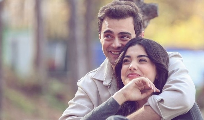 Sevgilinize başkalarının da aşık olduğunu öğrenirseniz ne yaparsınız?