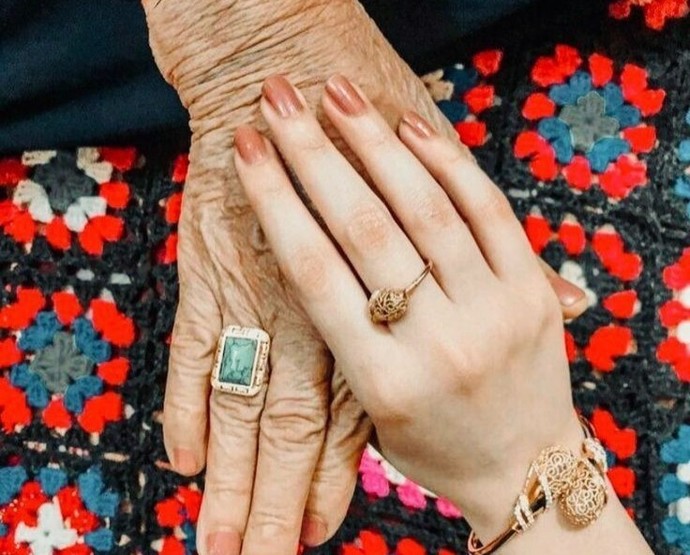 Hayatında eli eline değdiğinde güvende hissettiğin biri var mı?