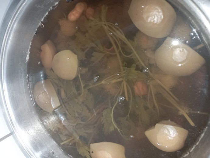 Detoks içeceği hazırladım, benimle içmek isteyen var mı?