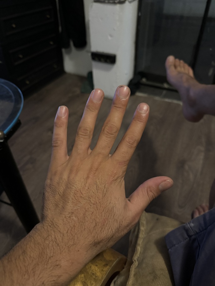 Ellerim nasıl güzel mi?
