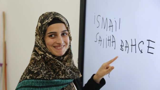 TDK değilim ama "i" harfi yerine "ı" harfi kullananlara tahammül edemiyorum, ya siz?