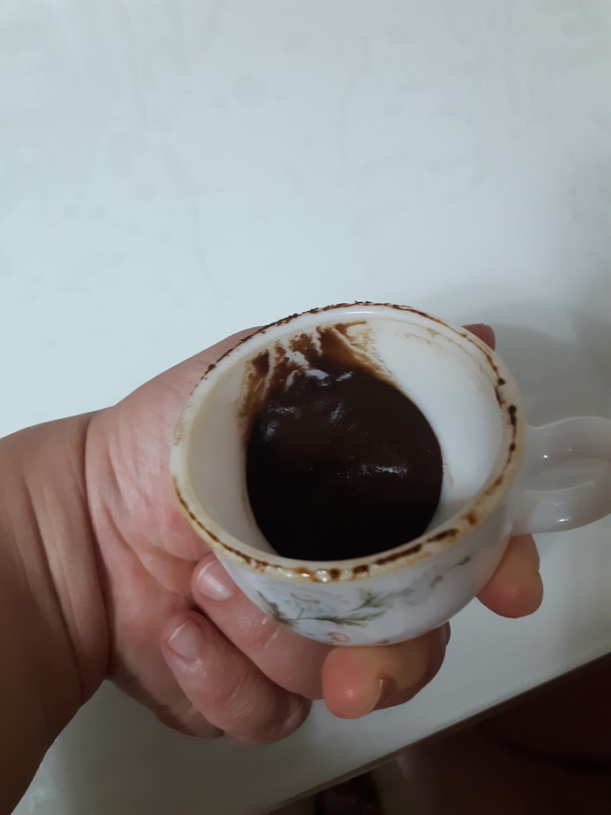 Fal bilen yorumlayabilen benzeten var mı?