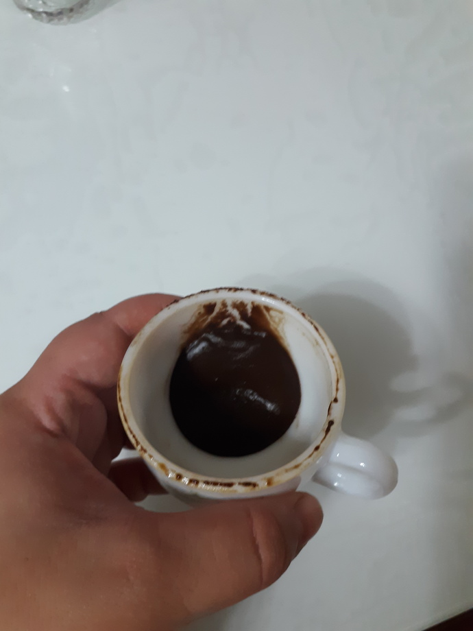 Fal bilen yorumlayabilen benzeten var mı?