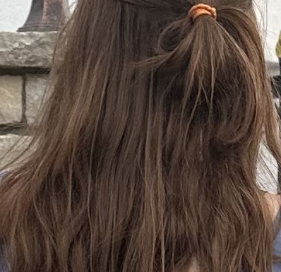 Bu saç rengi kumral mi kestane mi?