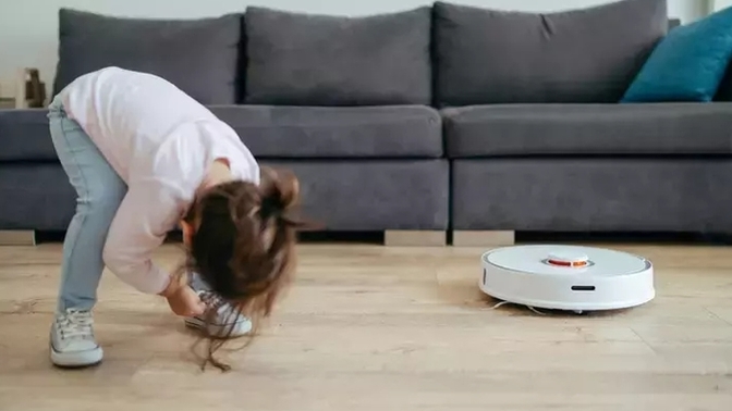 Evdeki en büyük yardımcın robot süpürge mi?