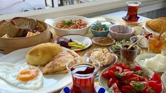 Kahvaltı sofranızda olmazsa olmazınız nedir?