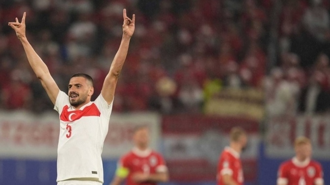 Merih Demiral'in bozkurt işareti yapmasi nedeniyle UEFA'nin Merihe 2 maç men cezasi vermesini nasil değerlendiriyorsunuz?