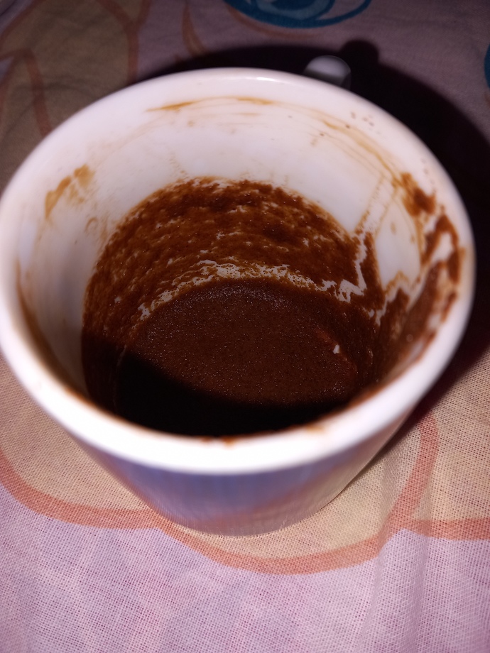 Kahve falindan anlayan bakar mi lutfen?