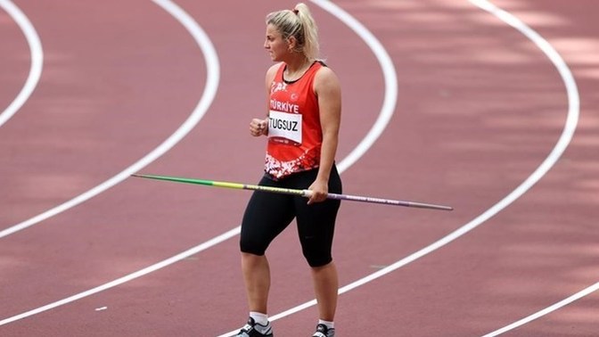 Milli atlet #EdaTuğsuz, cirit atmada Paris 2024 Olimpiyat Oyunları'na kota aldı. Sporla ilgileniyor musunuz?