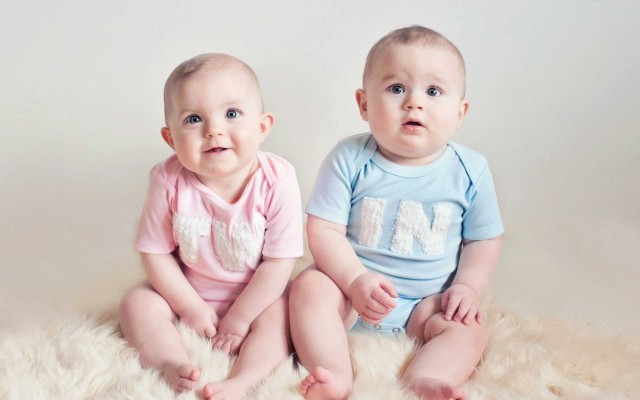 ERKEK BEBEK zekâsını ANNEDEN; KIZ BEBEK zekâsını ANNE ve BABADAN alıyormuş. ZEKÂNIZI ailenizin zekâsıyla KARŞILAŞTIRDINIZ MI?