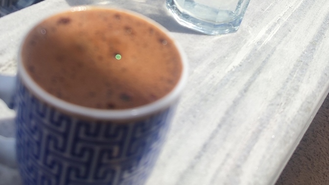 Kalkıp cam mı sileyim, gezmeye mi gideyim?