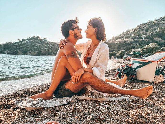 Sizden en fazla kaç yaş büyük biriyle sevgili olabilirsiniz?