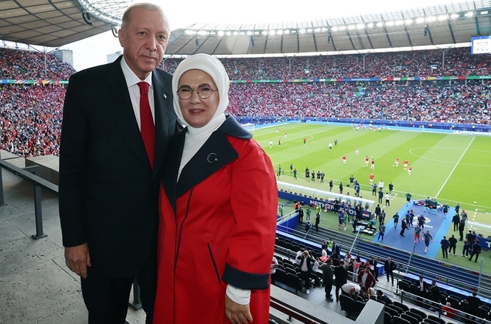 Tayyipin seyrettiği tüm maçları biz neden kaybediyoruz🤦♂️?