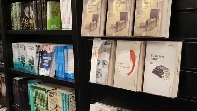 "Herkesin mutlaka okuması gerek" dediğiniz kitaplar hangileridir?