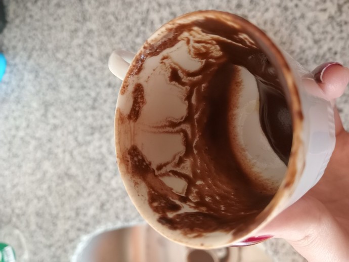 Kahve fali bakmayı bilen var mi?