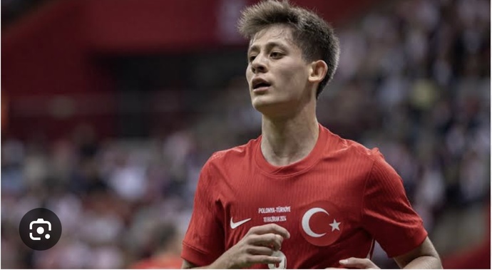 Hangi milli takım futbolcusu daha yakışıklı ?