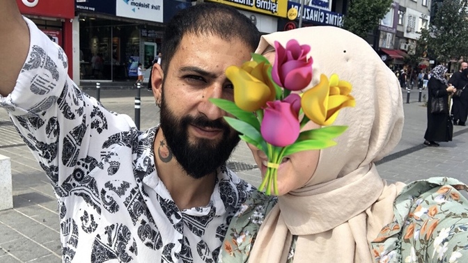 Aşık olmak nasıl bir şey sizce?