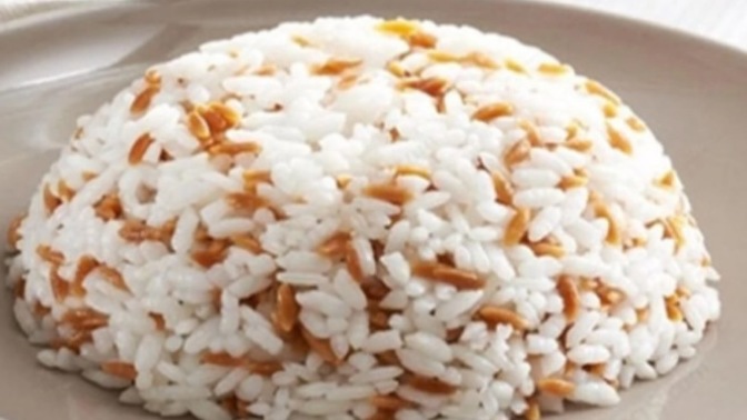 Pilavı kaşıkla mı yersin çatalla mı?