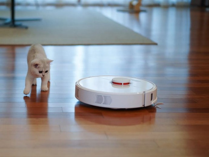 Robot süpürge alacak olsanız markasına dikkat eder misiniz?