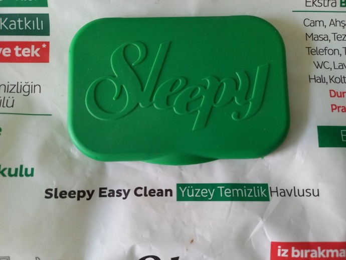 Sleepy Easy Clean Yüzey Temizleme havlusu neden kötü kokuyor acaba?