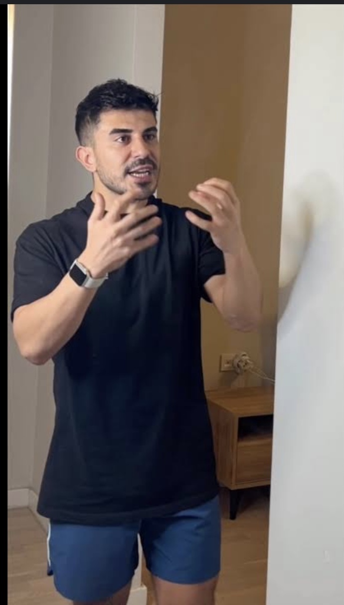 Sarışın erkek mi seversiniz esmer erkek mi?