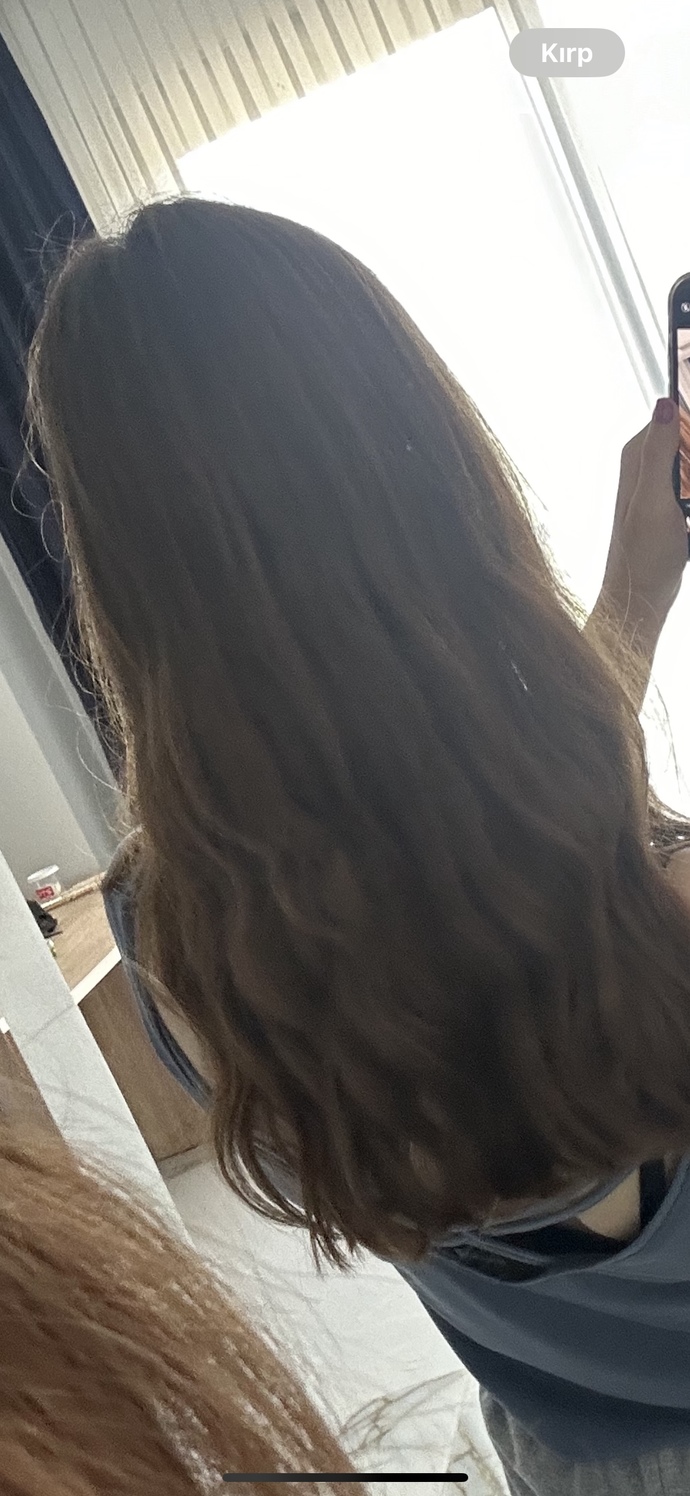 Saçlarım hacimli mi duruyor güçsüz mü?