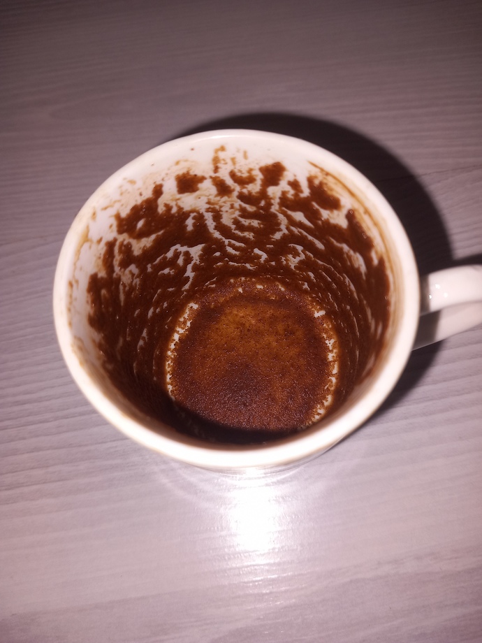 Beyler kahve falima bakar misiniz?