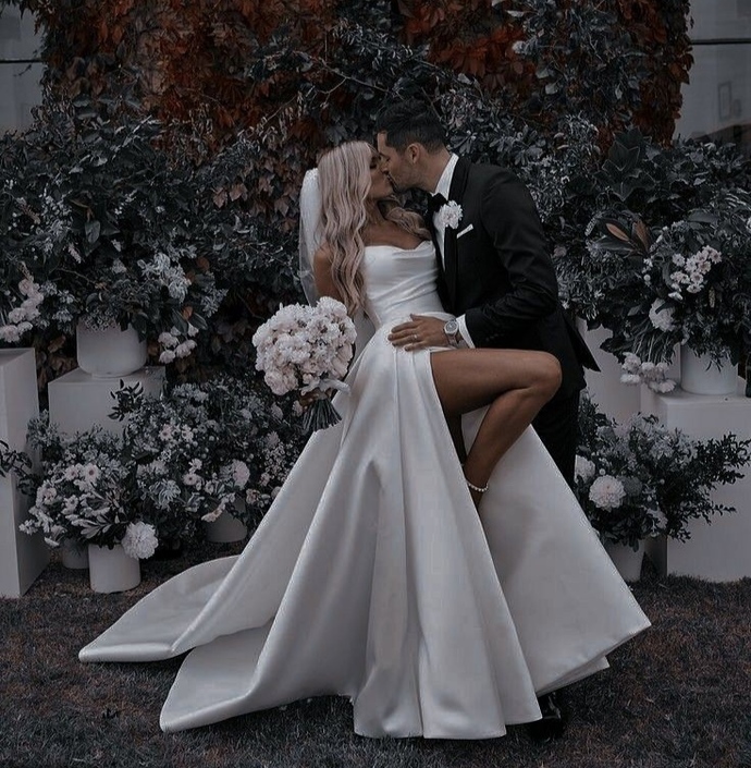 Sade nikah en iyisi, en sadesi