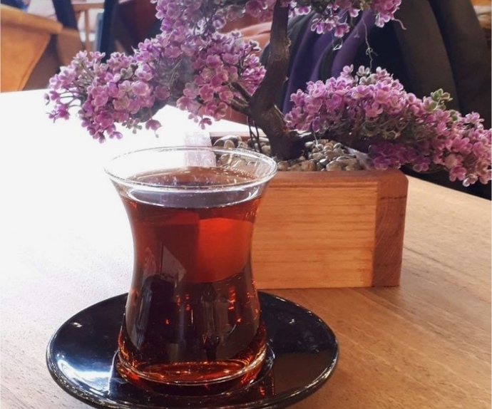 Küçük kasede fındıkla fıstık yedim, sizce kaç kalori almışımdır?
