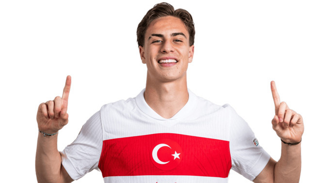 Sizce Barış Alper mi daha yakışıklı Kenan mı?