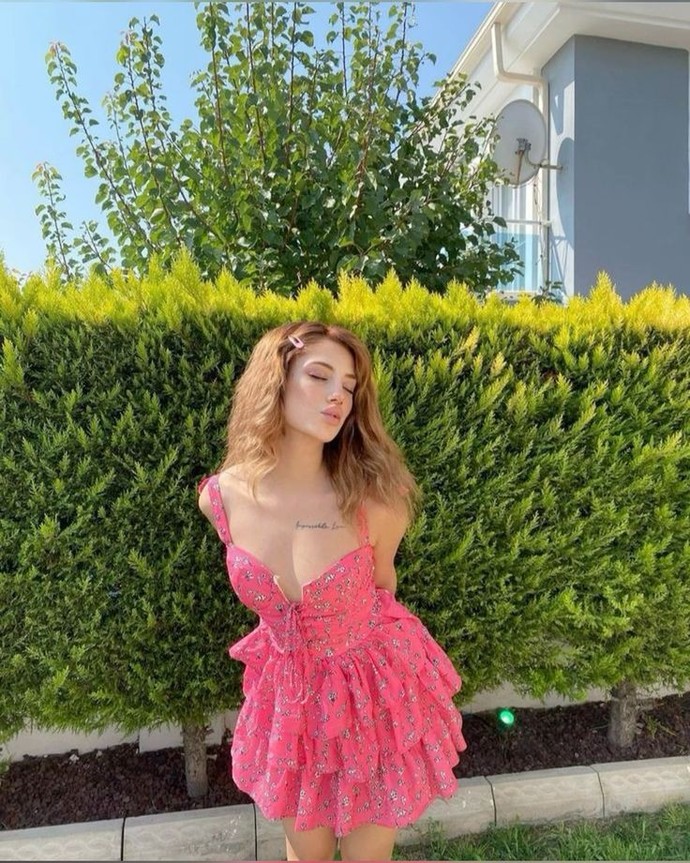Sizce bu elbise nasılll 🍓?