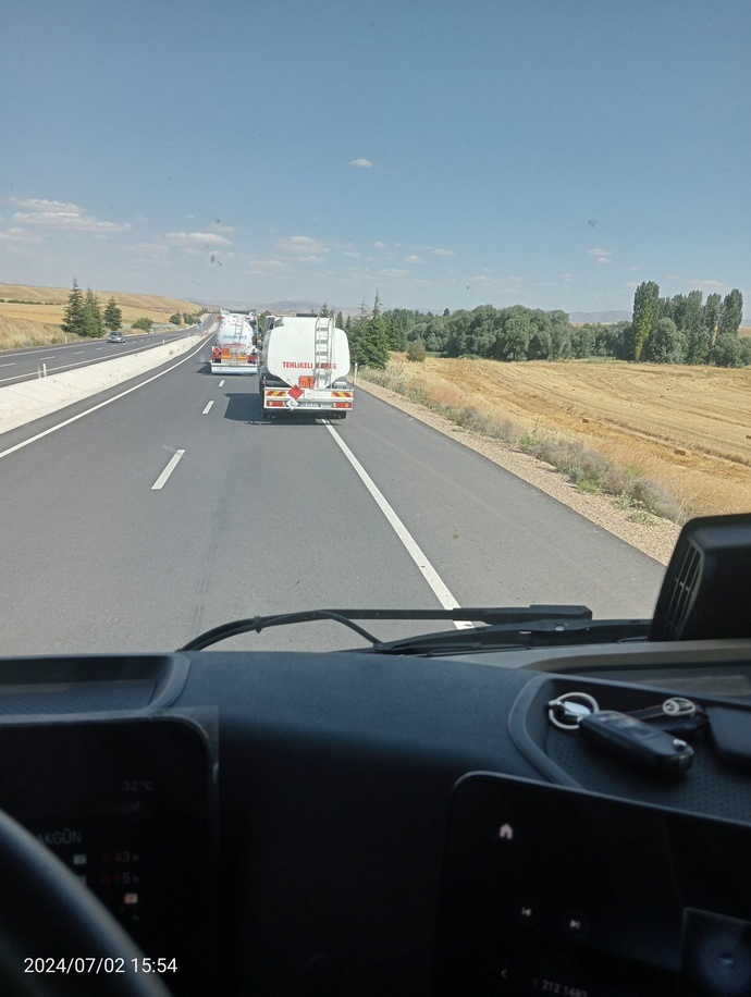 Araba ile uzun yol gitmeyi sever misiniz?