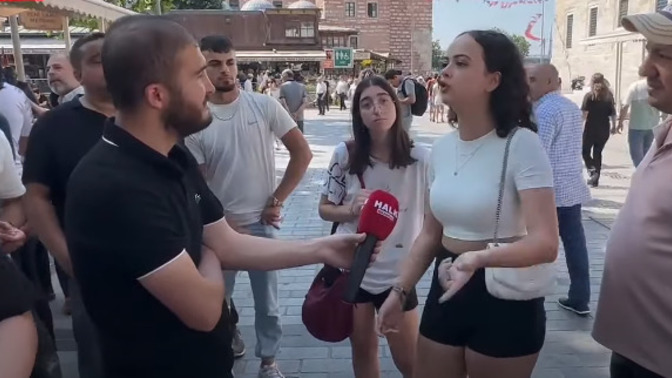 Sokak röportajında konuştu, "istersem burada açarım bakmayacaksınız" dedi. Ne düşünüyorsunuz?