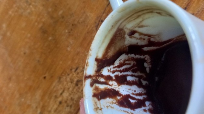 Kahve falıma bakar mısınız? Anlayan biri var mı?
