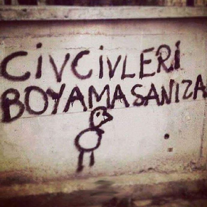 Elinizde bir sprey olsa bu duvara ne yazarsınız?