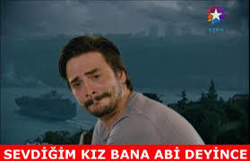 Kahvaltı hazırlayan erkek üç adım önde midir?
