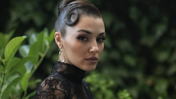 Fillgab International, 2024 yılının en güzel Müslüman kadını olarak Hande Erçel'i seçti. Sizin güzellik algınız ne?