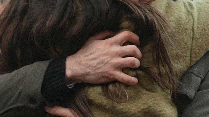 Sabahtan beri agliyorum, filmlere ve diziler sizi duygulandırır mi?