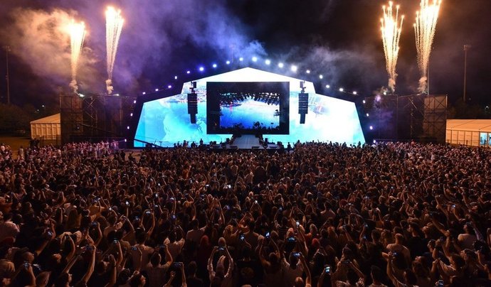 2024 İstanbul Festivalinin biletleri 300 TLden başlayan fiyatlarla satışa çıktı. Festivale gitmeyi düşünüyor musunuz?