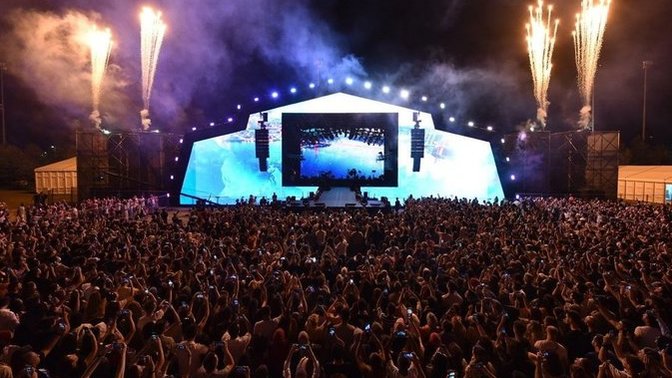 2024 İstanbul Festivali'nin biletleri 300 TL'den başlayan fiyatlarla satışa çıktı. Festivale gitmeyi düşünüyor musunuz?