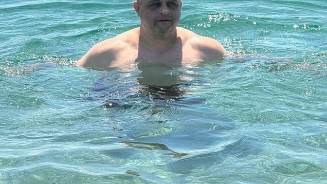 Tatilde olan var mı?