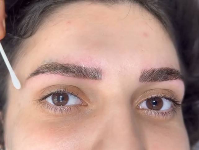 Kaşlarıma microblading yaptım. Sizce nasıl olmuş?